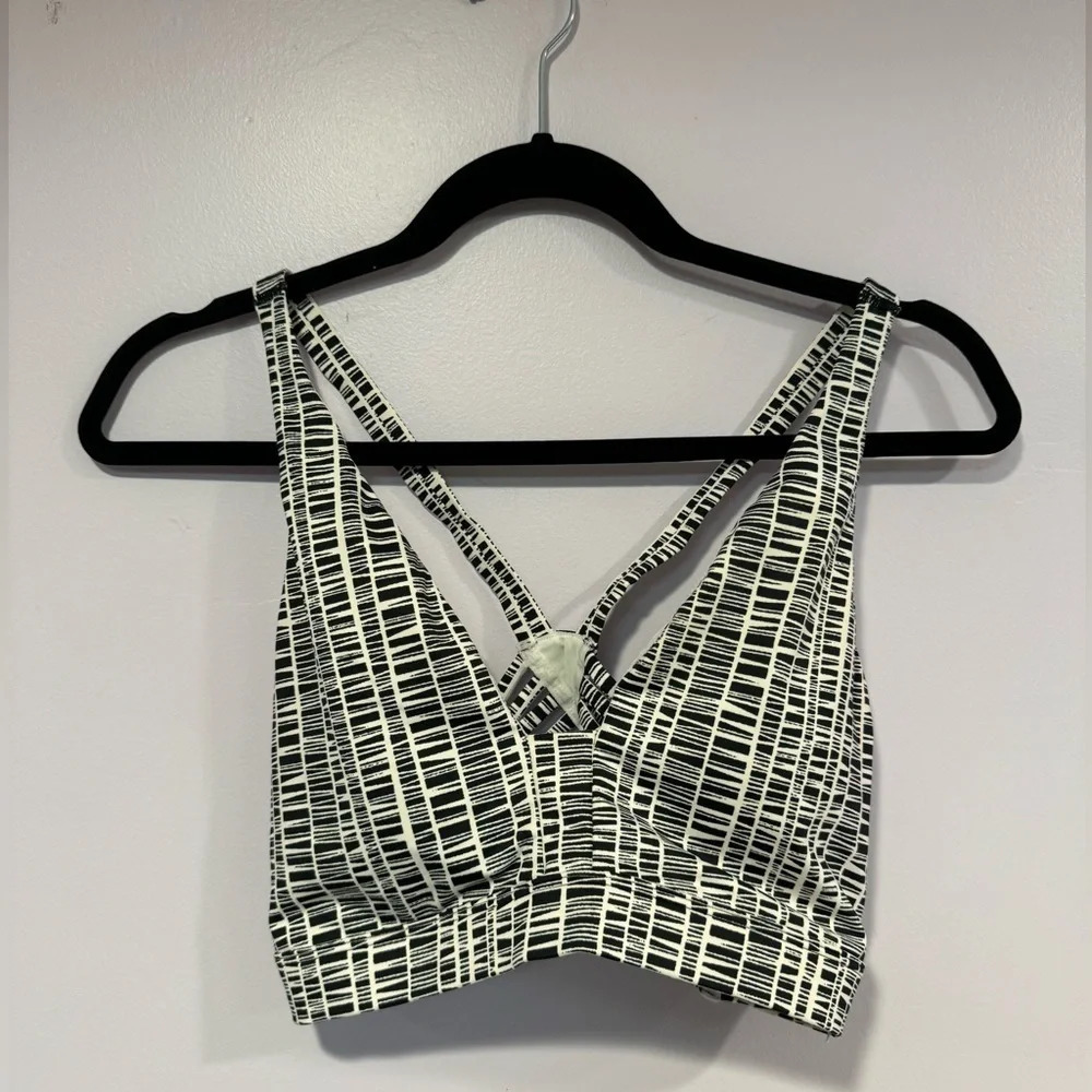 Black and white‎ strappy vsx bra